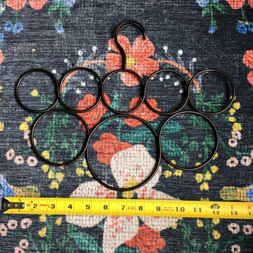 N/A hanger organizer